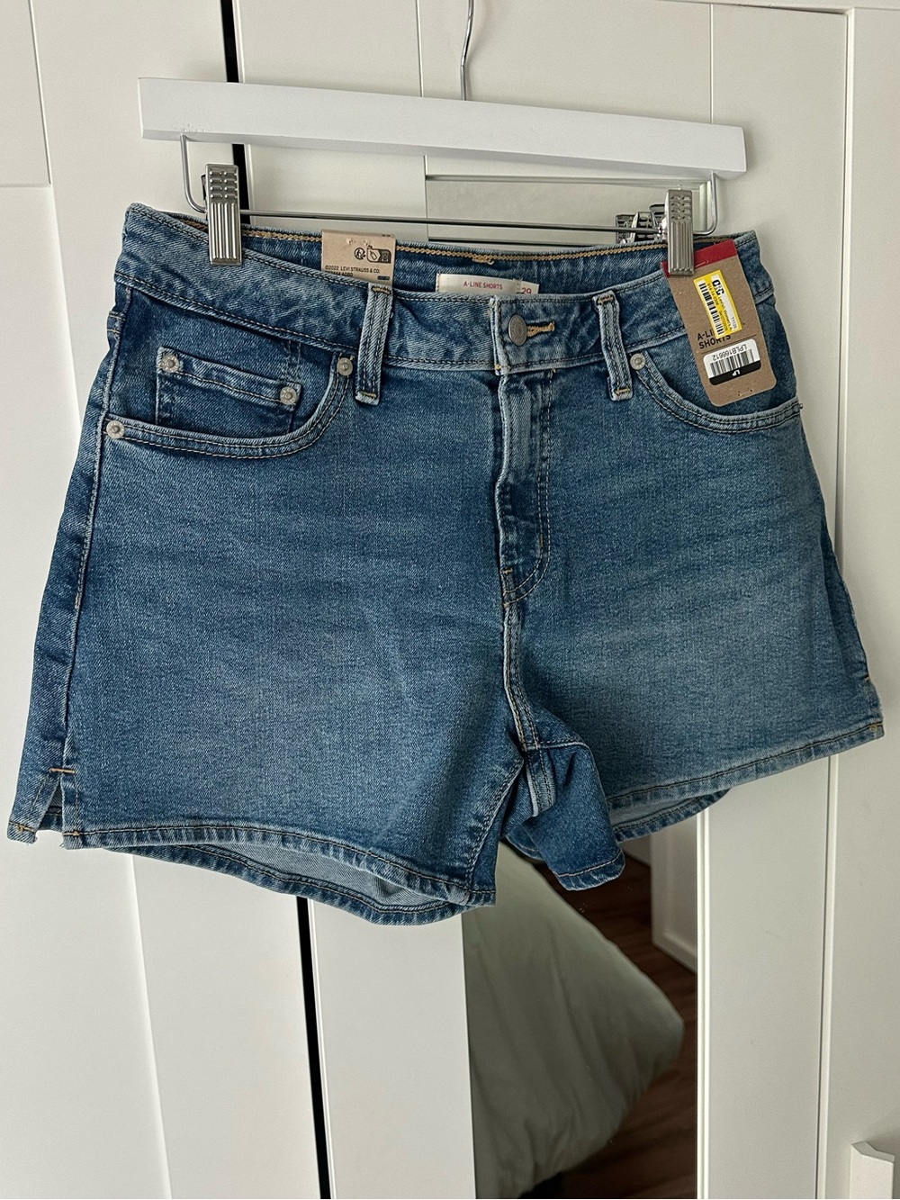 Women’s Levi's Classic Blue Denim A-line Shorts